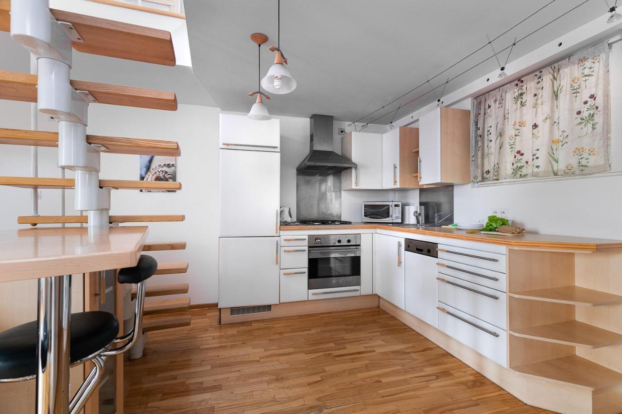 P&O Serviced Apartments Old Town Podwale Varşovia Exterior foto