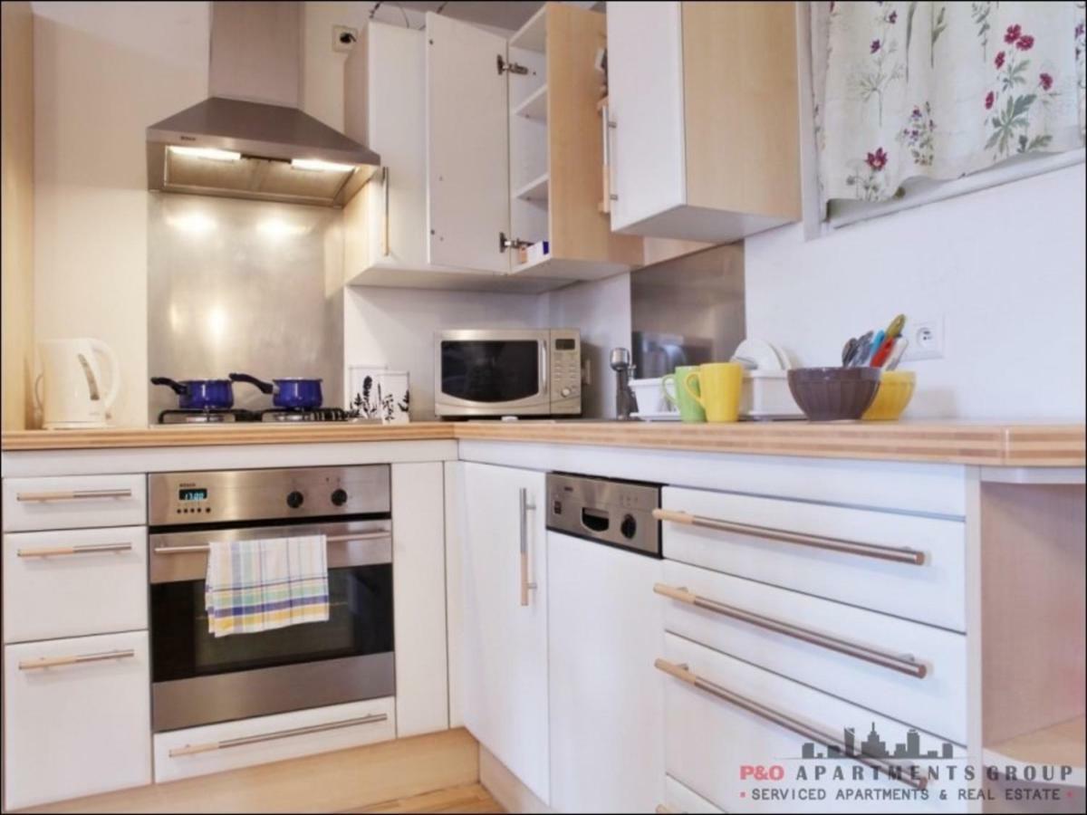 P&O Serviced Apartments Old Town Podwale Varşovia Exterior foto